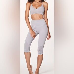 Lululemon x Taryn Toomey Collab Awakening Cropped Leggings - Size 6